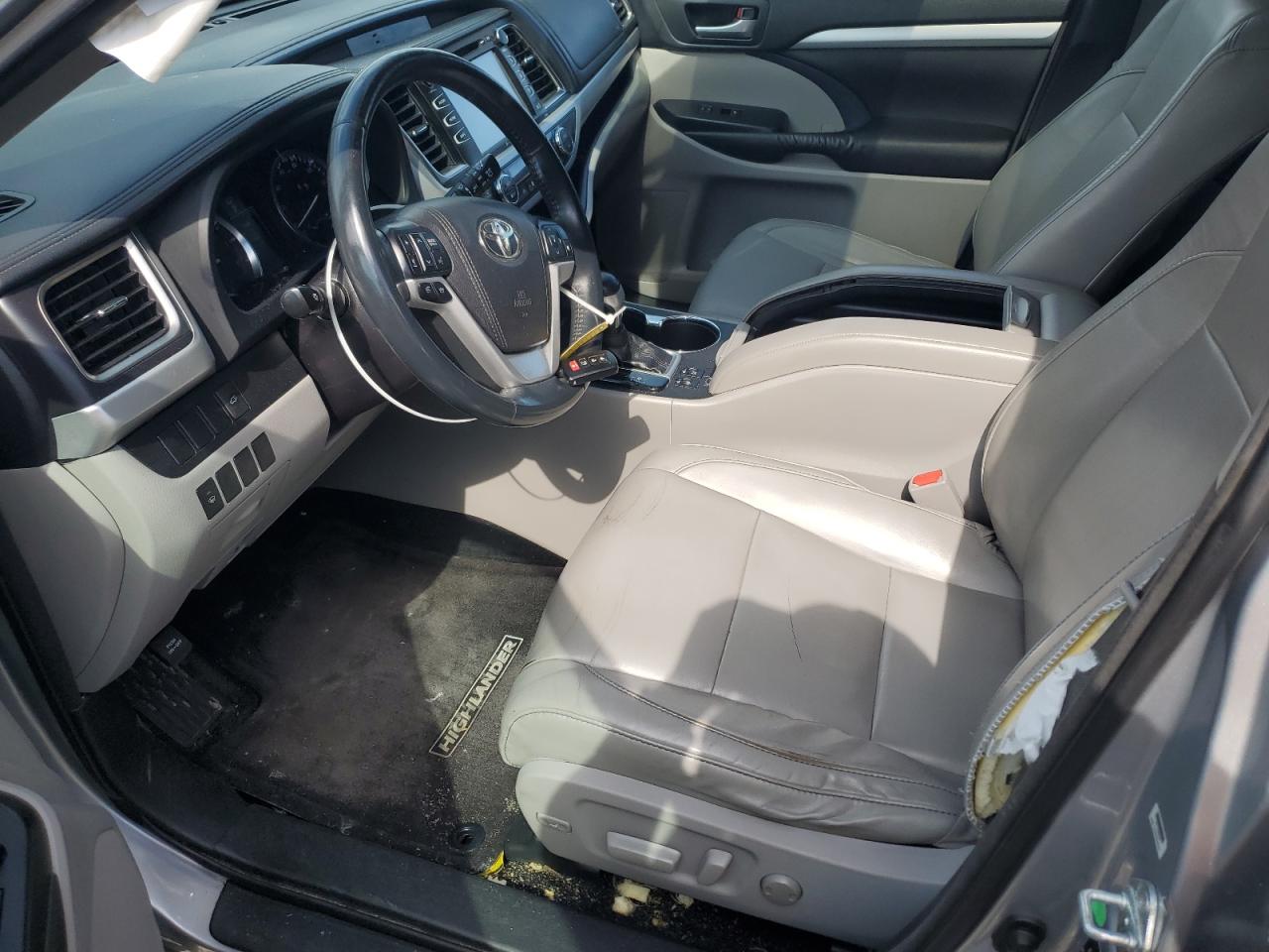 2016 Toyota Highlander Xle VIN: 5TDJKRFHXGS247808 Lot: 80214015