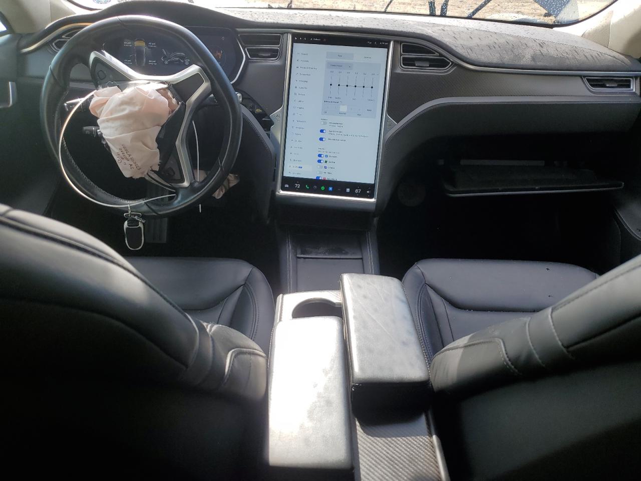 2016 Tesla Model S VIN: 5YJSA1E22GF124093 Lot: 84013565