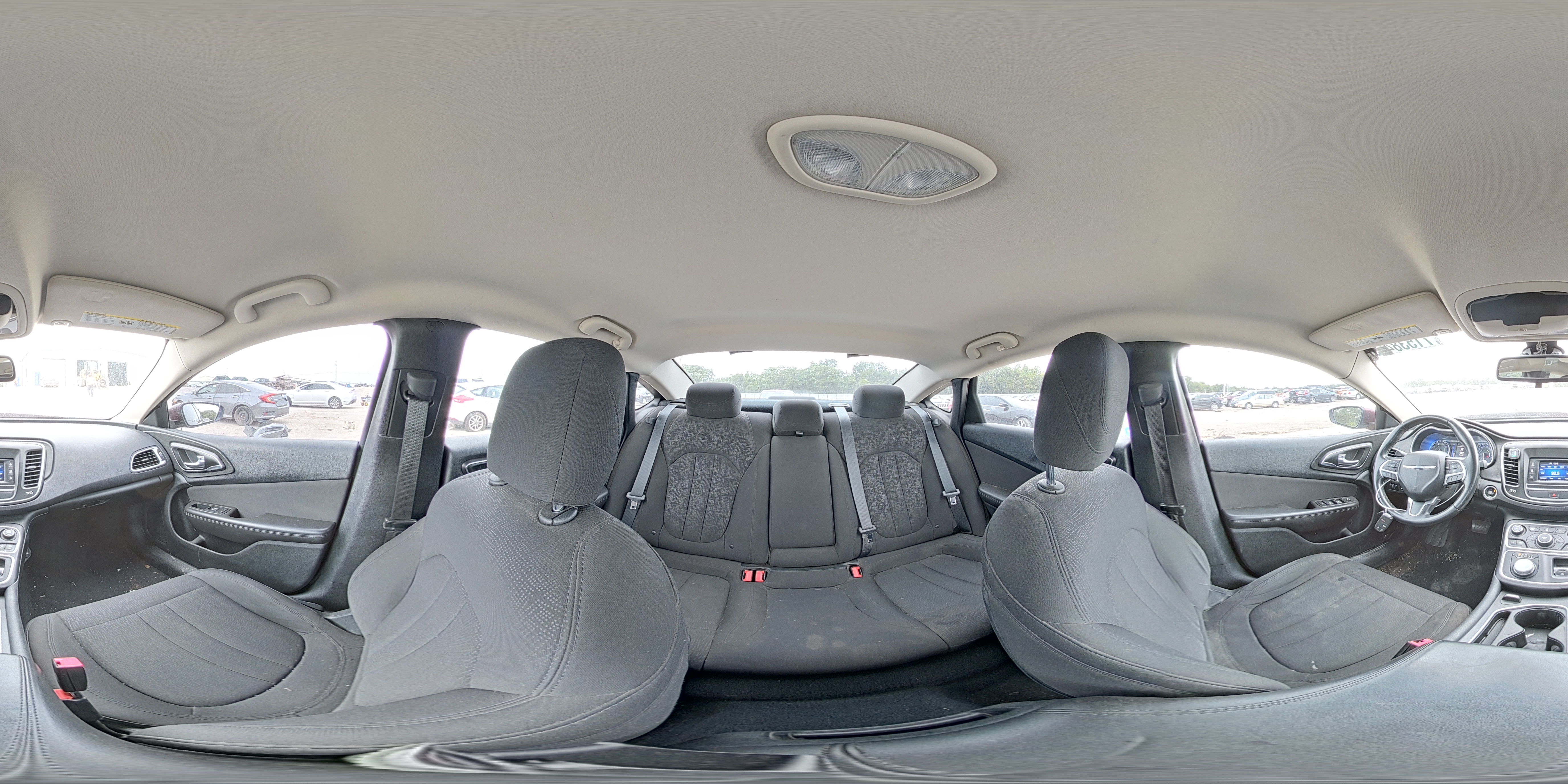 2015 Chrysler 200 Limited VIN: 1C3CCCAB4FN686534 Lot: 71538465