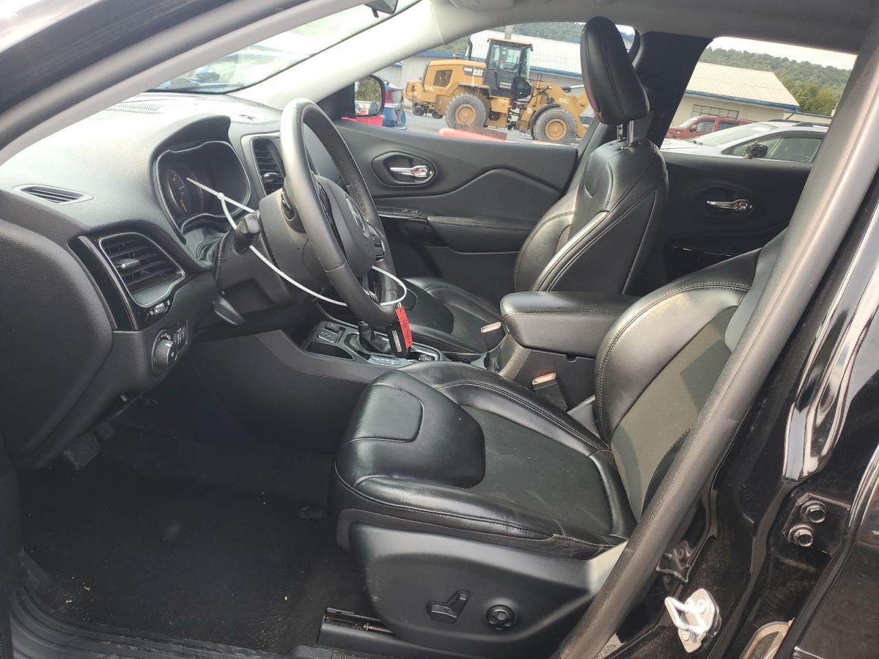 2020 Jeep Cherokee Latitude Plus VIN: 1C4PJLLB0LD592698 Lot: 71827685