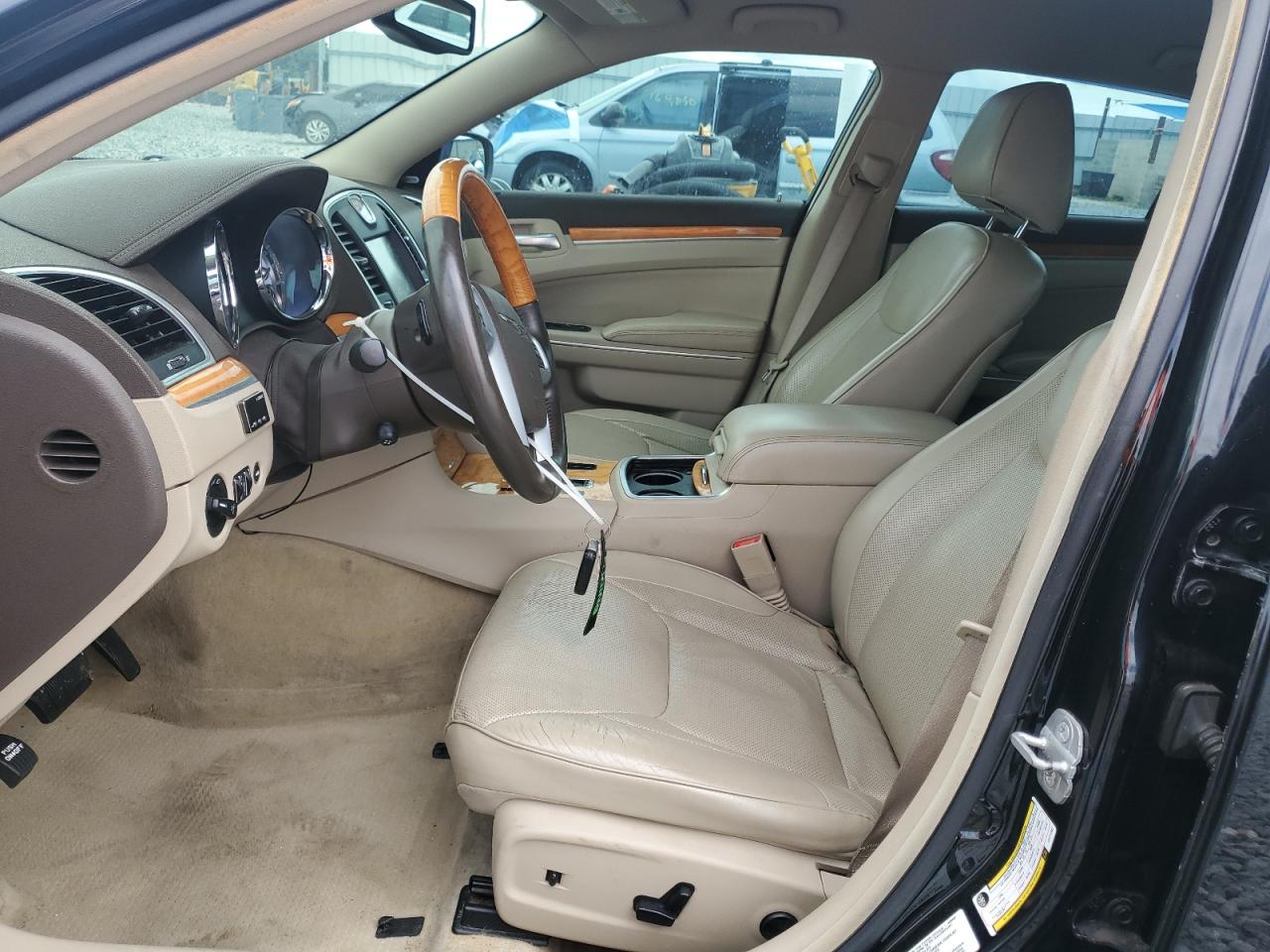 2014 Chrysler 300C VIN: 2C3CCAET2EH171367 Lot: 81025835