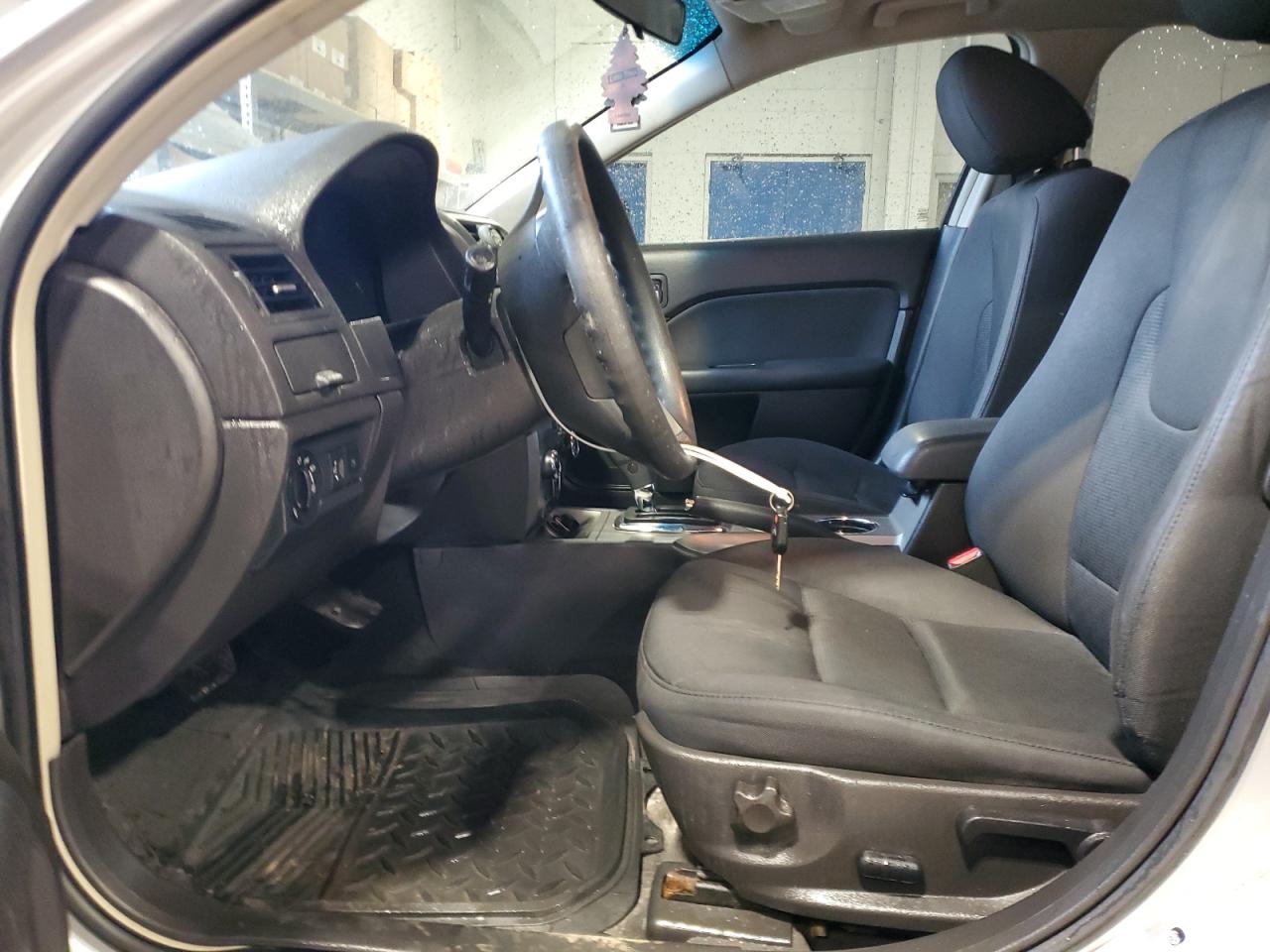 2010 Ford Fusion Se VIN: 3FAHP0HA5AR318540 Lot: 82048185