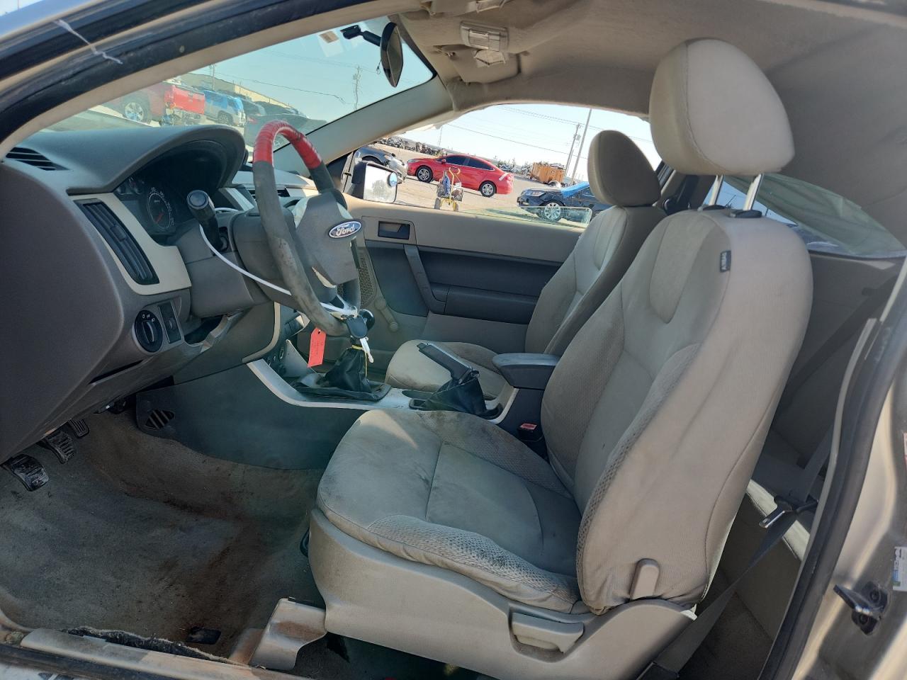 2008 Ford Focus S/Se VIN: 1FAHP32N58W252141 Lot: 84028295