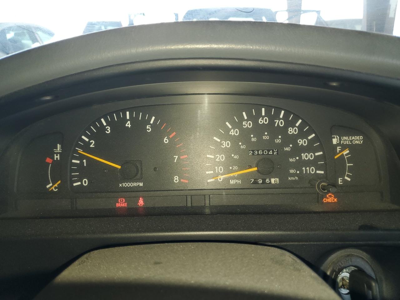 1996 Toyota Tacoma Xtracab VIN: 4TAWN72N1TZ192117 Lot: 80949265