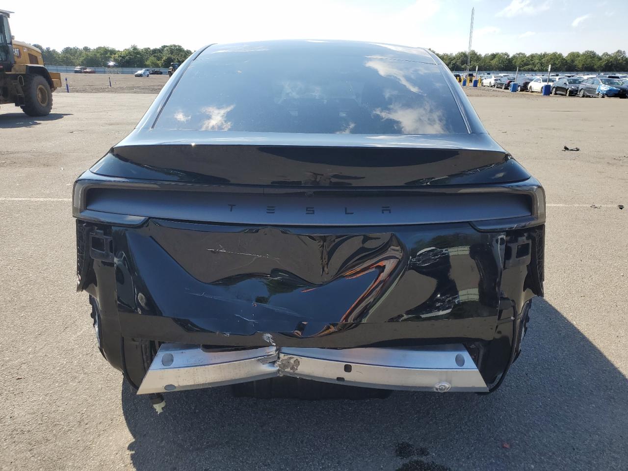 2026 Tesla Model Y VIN: 7SAYGDED8TF383535 Lot: 71183205