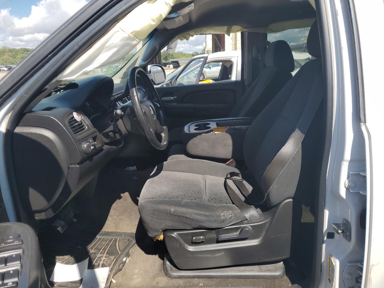 2007 Chevrolet Tahoe C1500 VIN: 1GNFC13007J123571 Lot: 81568695