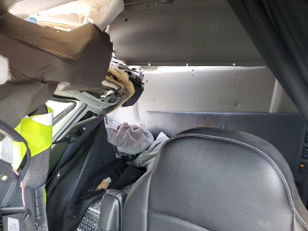 2025 International Lt625 Semi Truck VIN: 3HSDZSZR6SN257122 Lot: 82048525