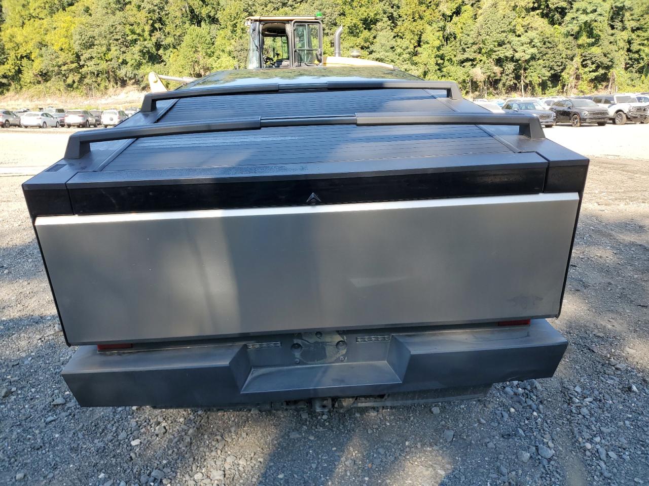 2024 Tesla Cybertruck VIN: 7G2CEHEE8RA017252 Lot: 71774815