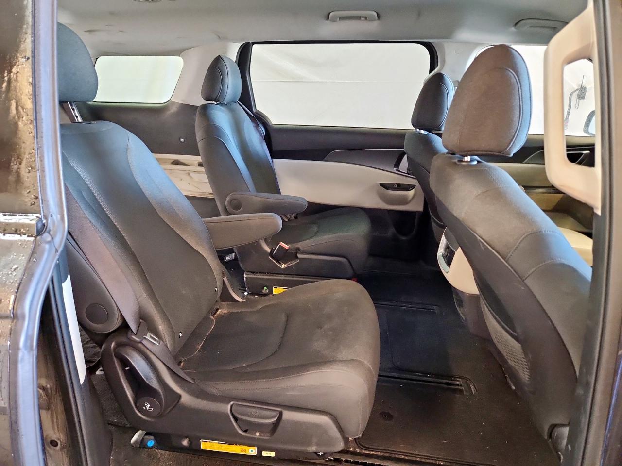 2024 Kia Carnival Lx VIN: KNDNB4H36R6315594 Lot: 71839865