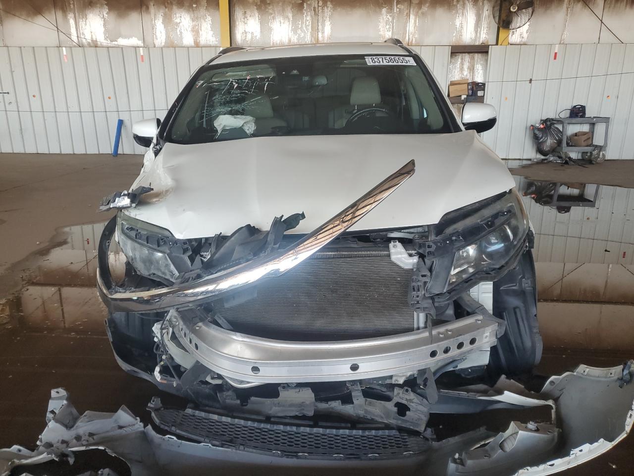 2018 Honda Pilot Elite VIN: 5FNYF6H00JB055981 Lot: 83758655