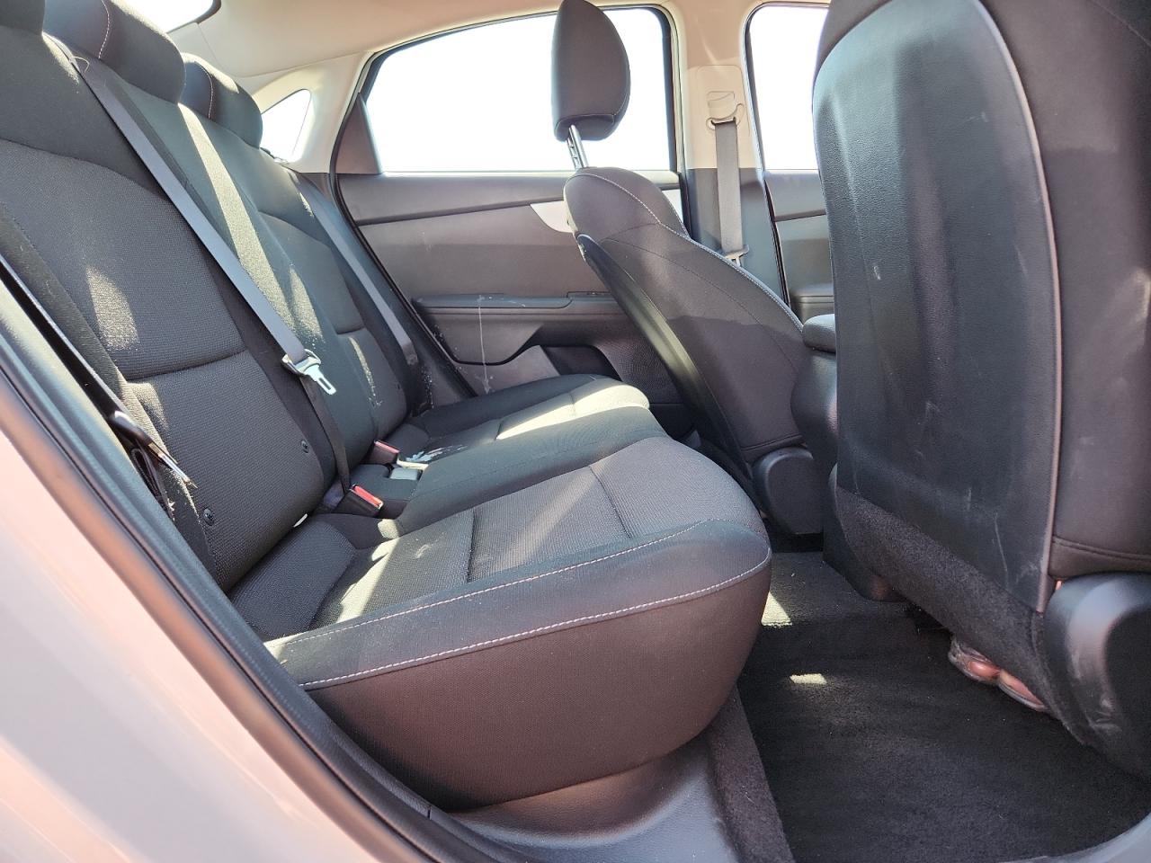 2024 Kia Forte Lx VIN: 3KPF24AD1RE827586 Lot: 84038705