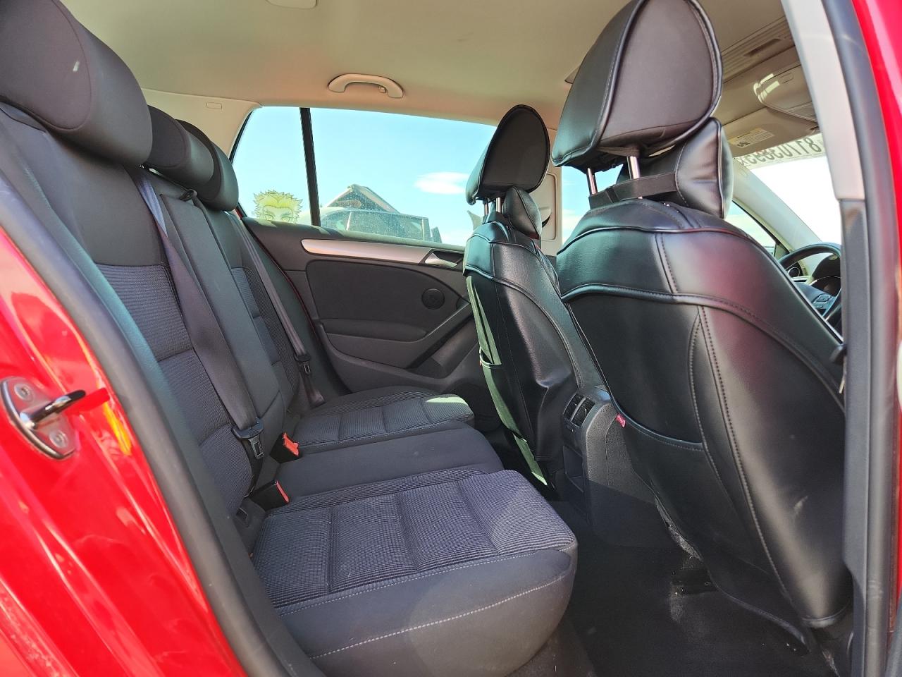 2012 Volkswagen Golf VIN: WVWDM7AJ2CW030477 Lot: 81703895