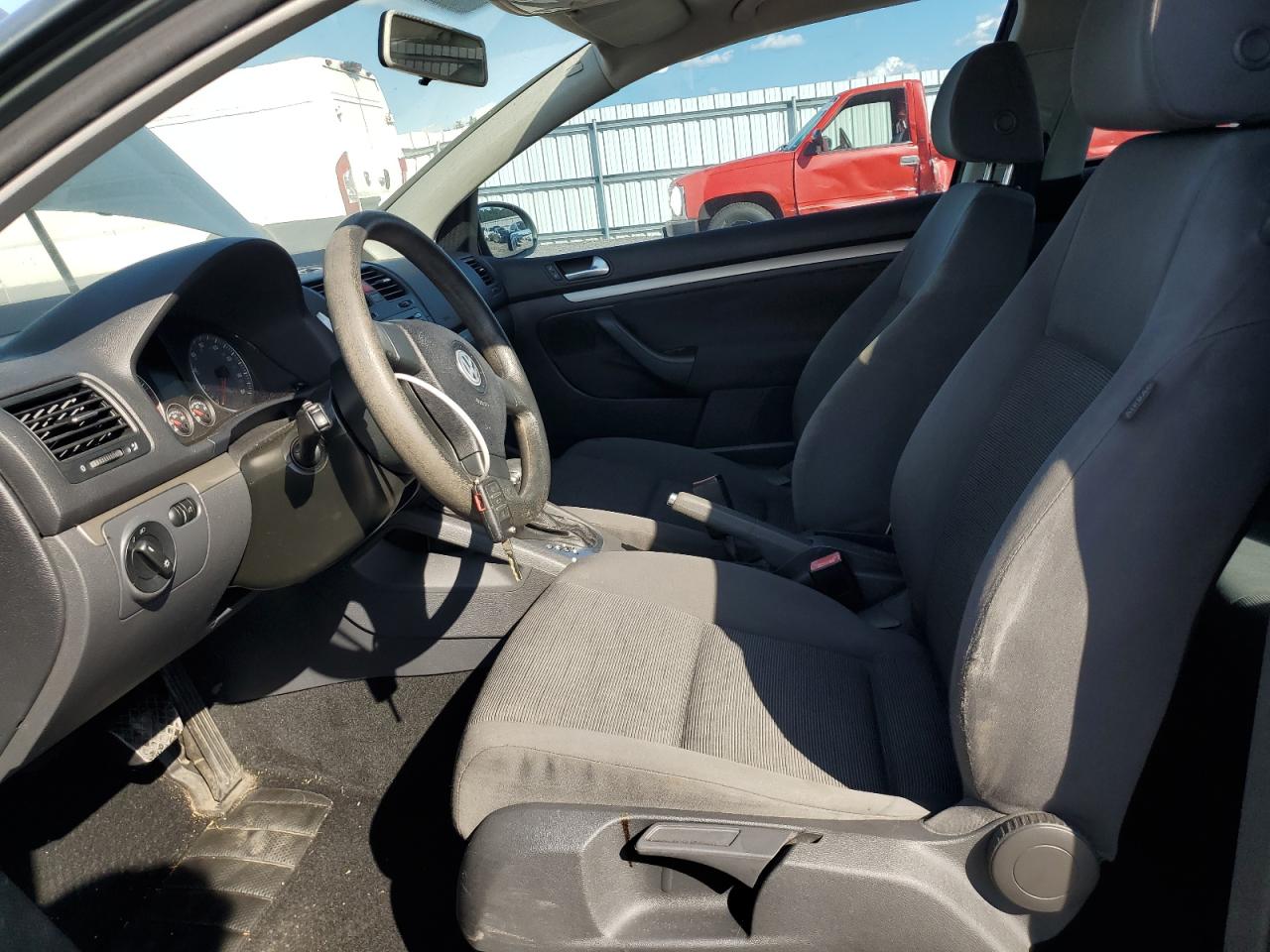 2008 Volkswagen Rabbit VIN: WVWBA71K18W206483 Lot: 70593945