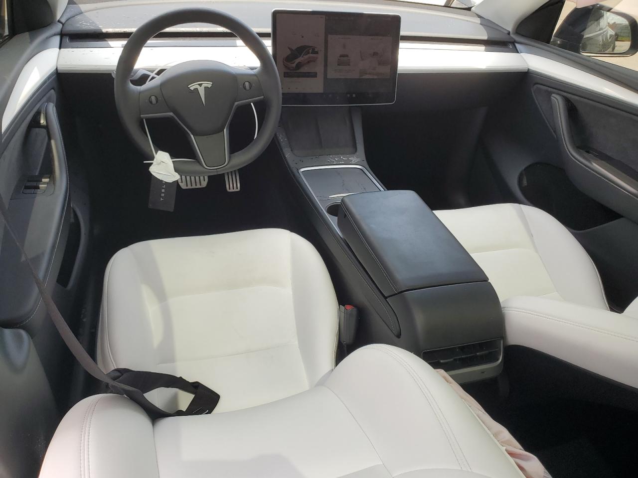 2024 Tesla Model Y VIN: 7SAYGDEF1RA304651 Lot: 71486785