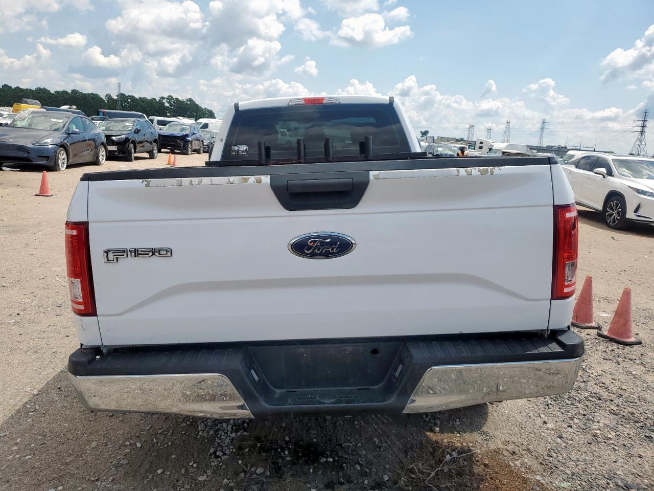 2017 Ford F150 VIN: 1FTMF1C89HKD27603 Lot: 70846625
