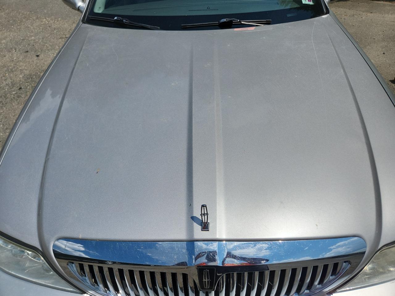 2009 Lincoln Town Car Signature Limited VIN: 2LNHM82V59X617838 Lot: 70874205