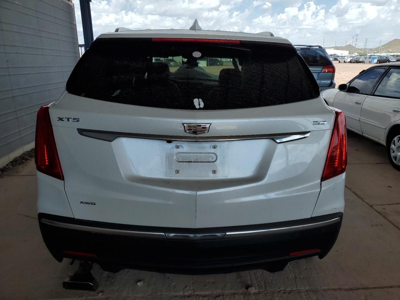 2017 Cadillac Xt5 Premium Luxury VIN: 1GYKNERS5HZ172778 Lot: 81845185