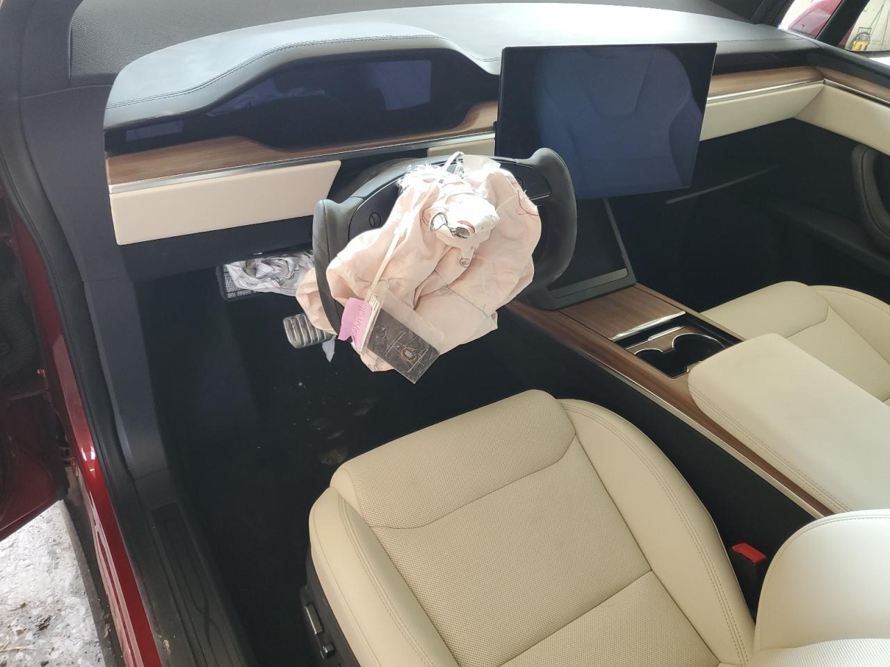 2025 Tesla Model X VIN: 7SAXCDE54SF469424 Lot: 71544155