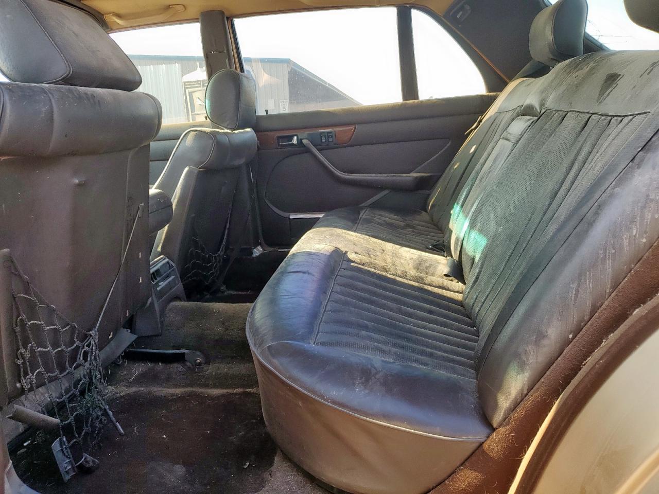 1986 Mercedes-Benz 420 Sel VIN: WDBCA35D2GA215454 Lot: 71155705