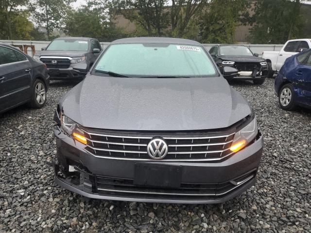  VOLKSWAGEN PASSAT 2017 Szary