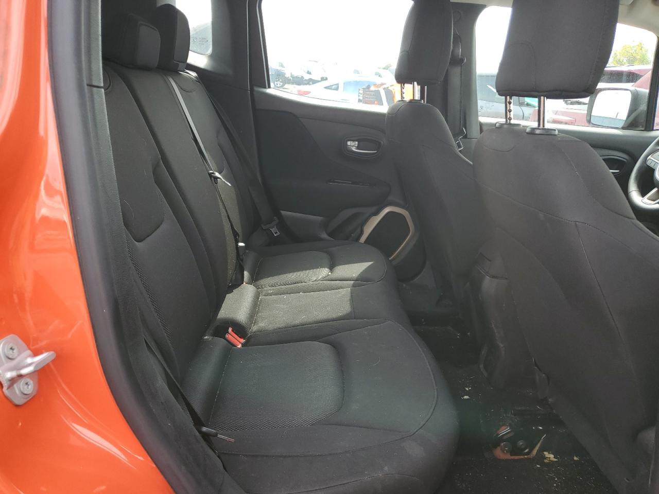 2015 Jeep Renegade Sport VIN: ZACCJBAT2FPC13694 Lot: 81276415