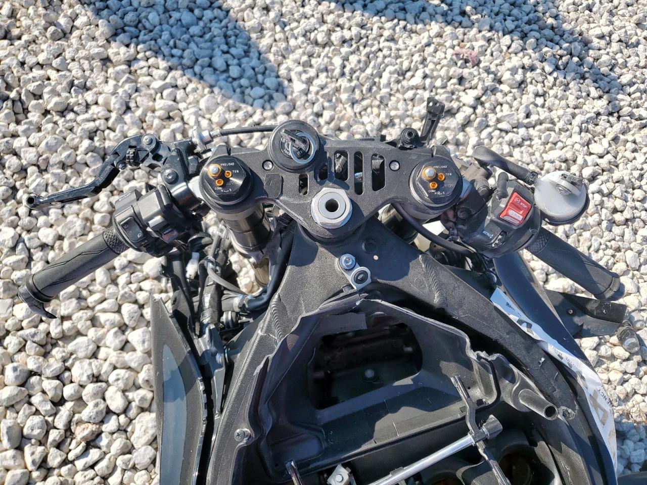 2020 Yamaha Yzfr1 VIN: JYARN66E1LA001036 Lot: 71249915