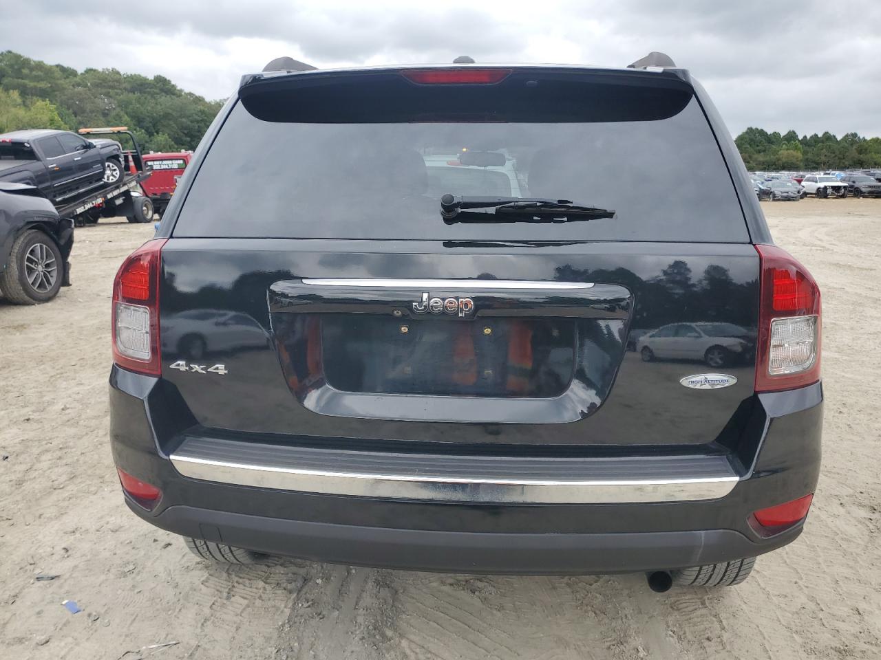 2015 Jeep Compass Latitude VIN: 1C4NJDEB0FD272277 Lot: 71917445