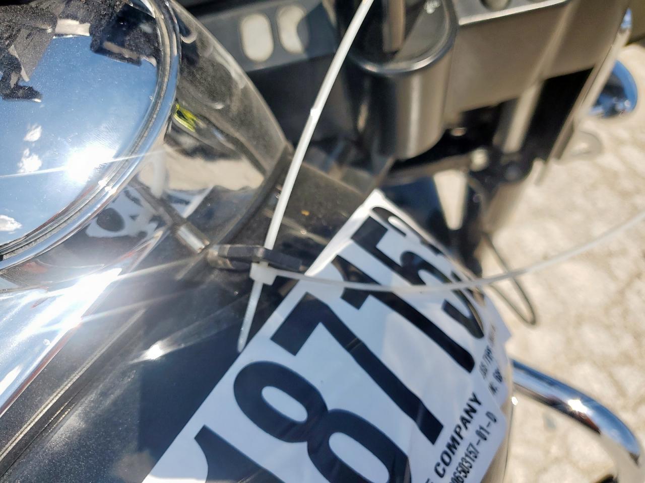 2013 Harley-Davidson Flhx Street Glide VIN: 1HD1KBM17DB682431 Lot: 81871535