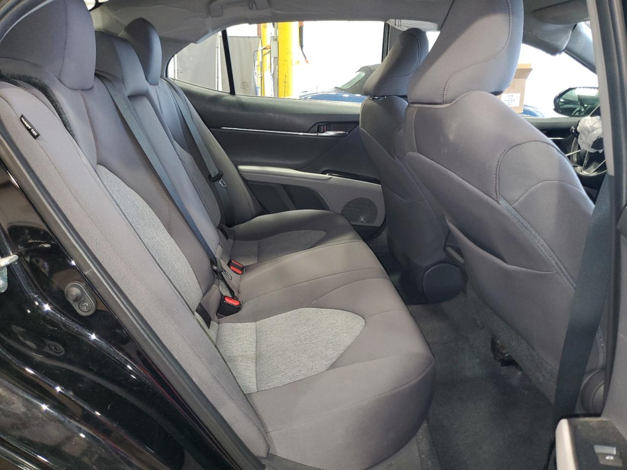 2020 Toyota Camry Le VIN: 4T1C11AK9LU983043 Lot: 81403025