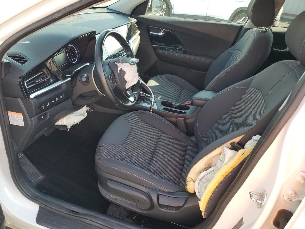 2020 Kia Niro Lx VIN: KNDCB3LC6L5399499 Lot: 80186455