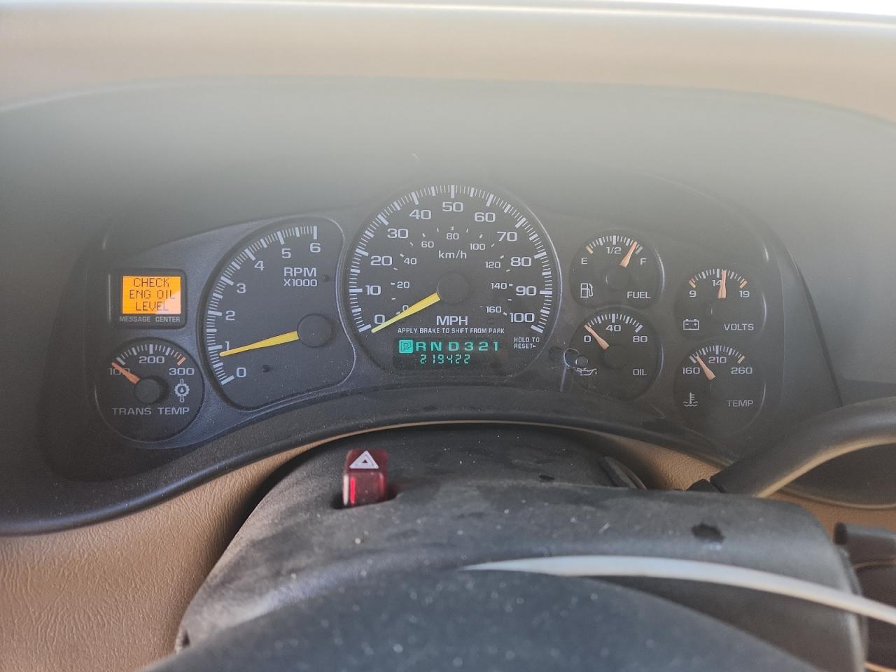 2000 GMC Yukon Xl K2500 VIN: 3GKGK26U4YG146282 Lot: 82143645