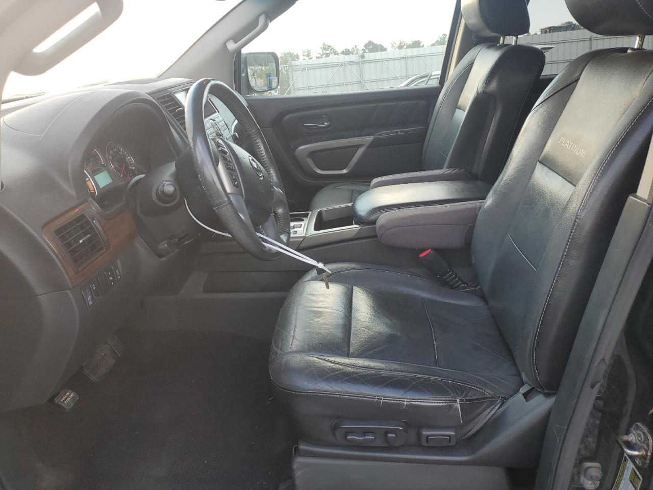 2015 Nissan Armada Platinum VIN: 5N1AA0NEXFN611697 Lot: 81655035