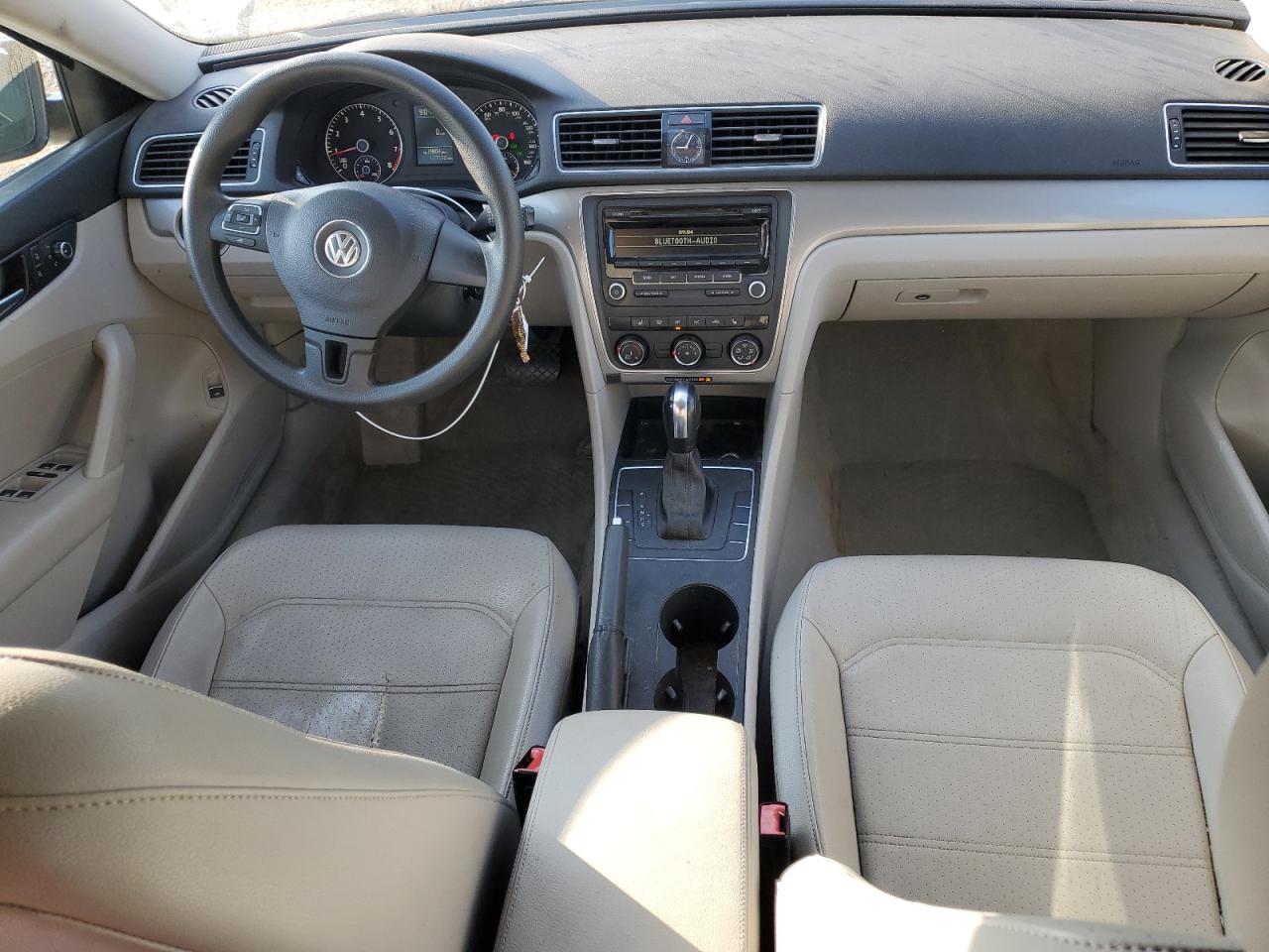 2013 Volkswagen Passat S VIN: 1VWAH7A30DC137939 Lot: 81286405