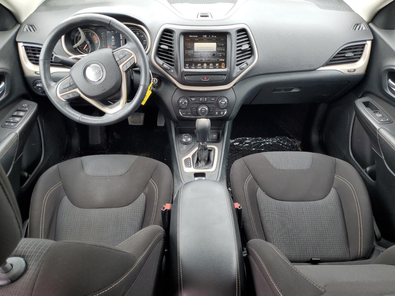 2016 Jeep Cherokee Latitude VIN: 1C4PJMCS9GW193756 Lot: 81449535