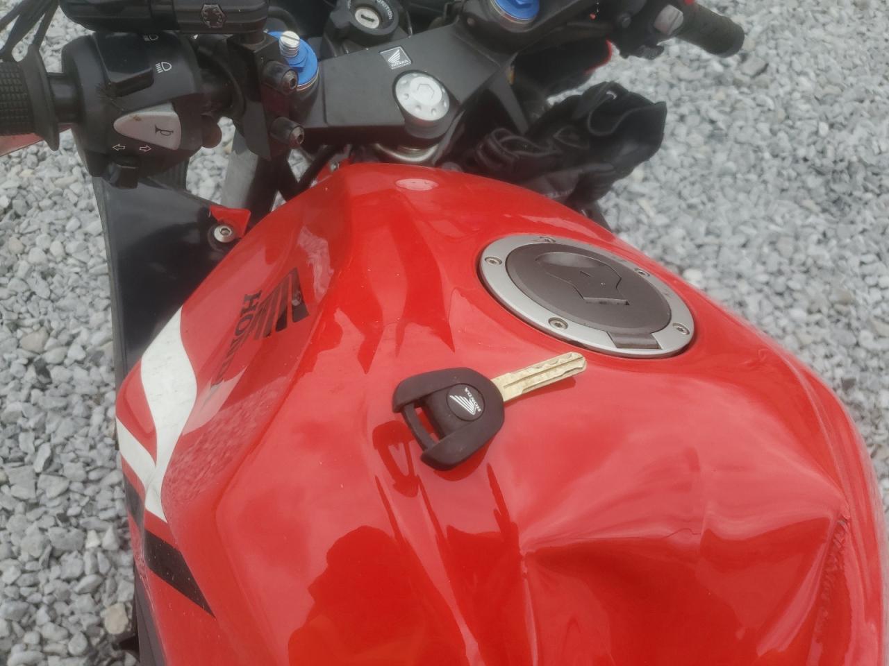 2017 Honda Cbr500 R VIN: MLHPC4468H5401402 Lot: 84746245