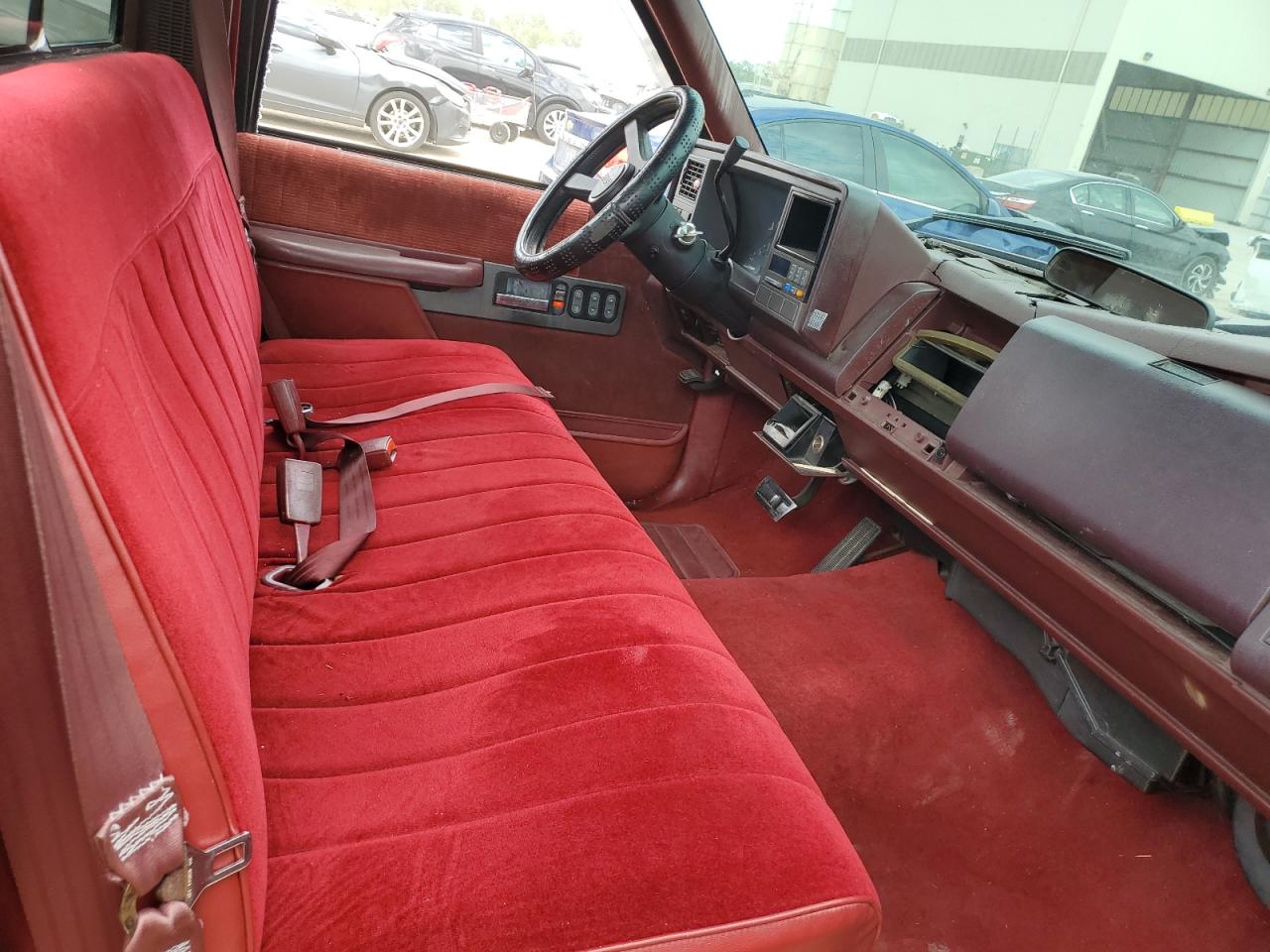 1992 GMC Sierra C1500 VIN: 1GTDC14K6NE521308 Lot: 81970285