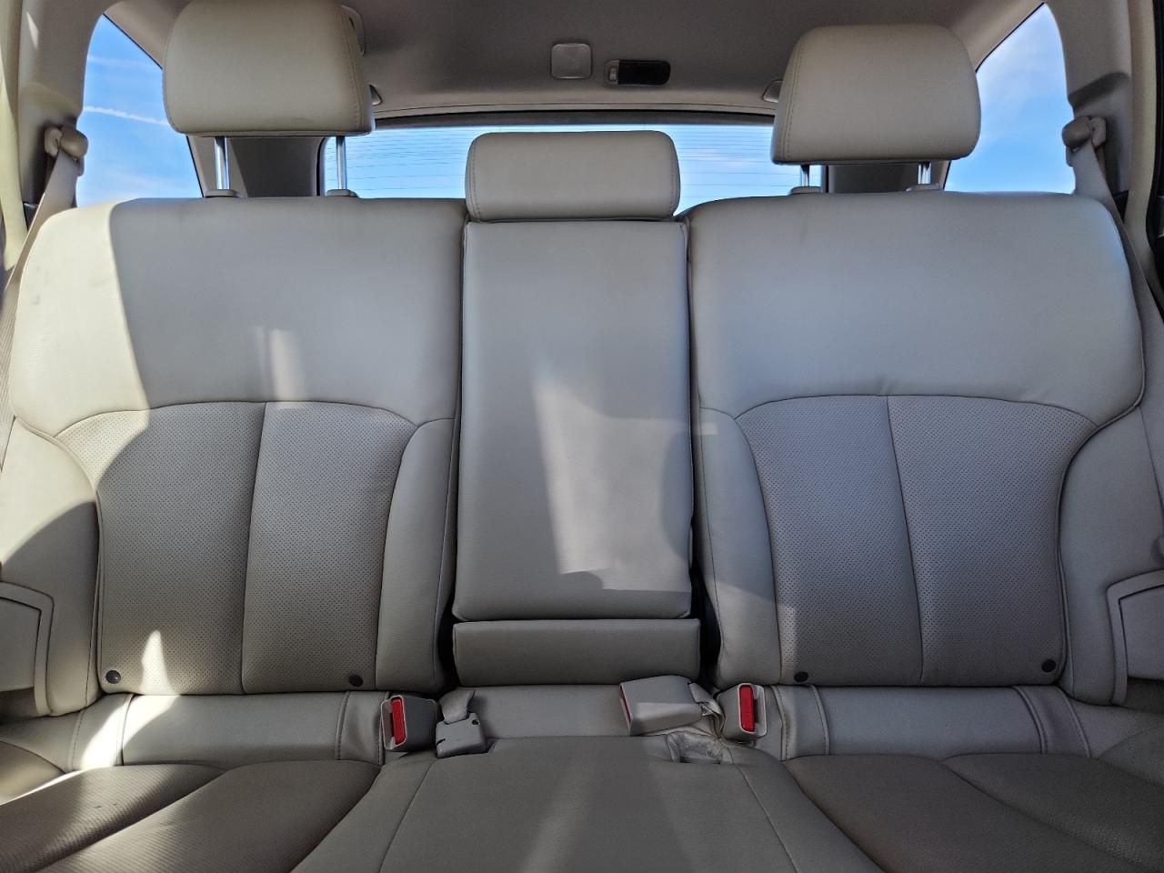 2011 Subaru Outback 3.6R Limited VIN: 4S4BRDLC4B2431729 Lot: 84279055