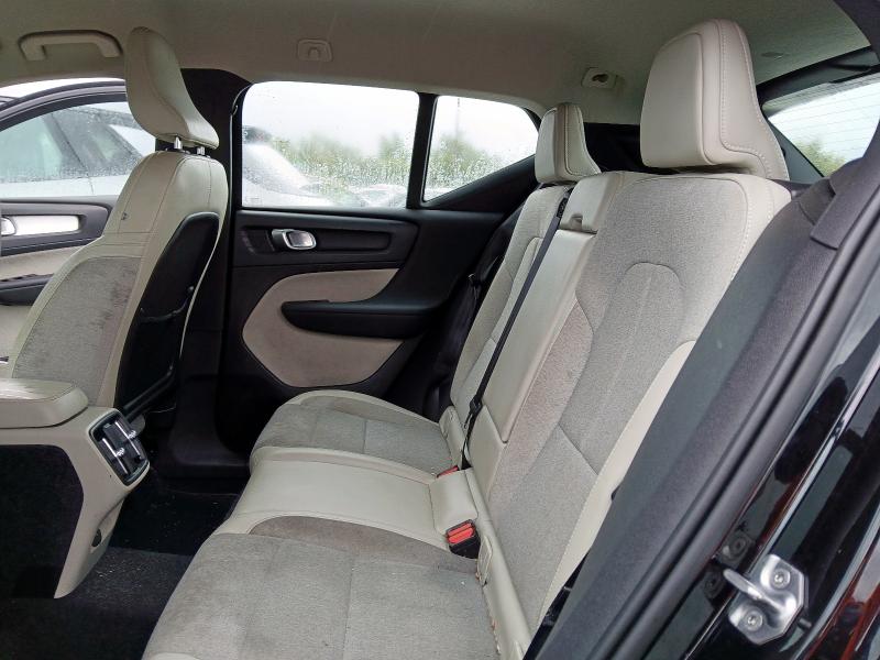 2019 VOLVO XC40 MOMENTUM D3 AUTO 