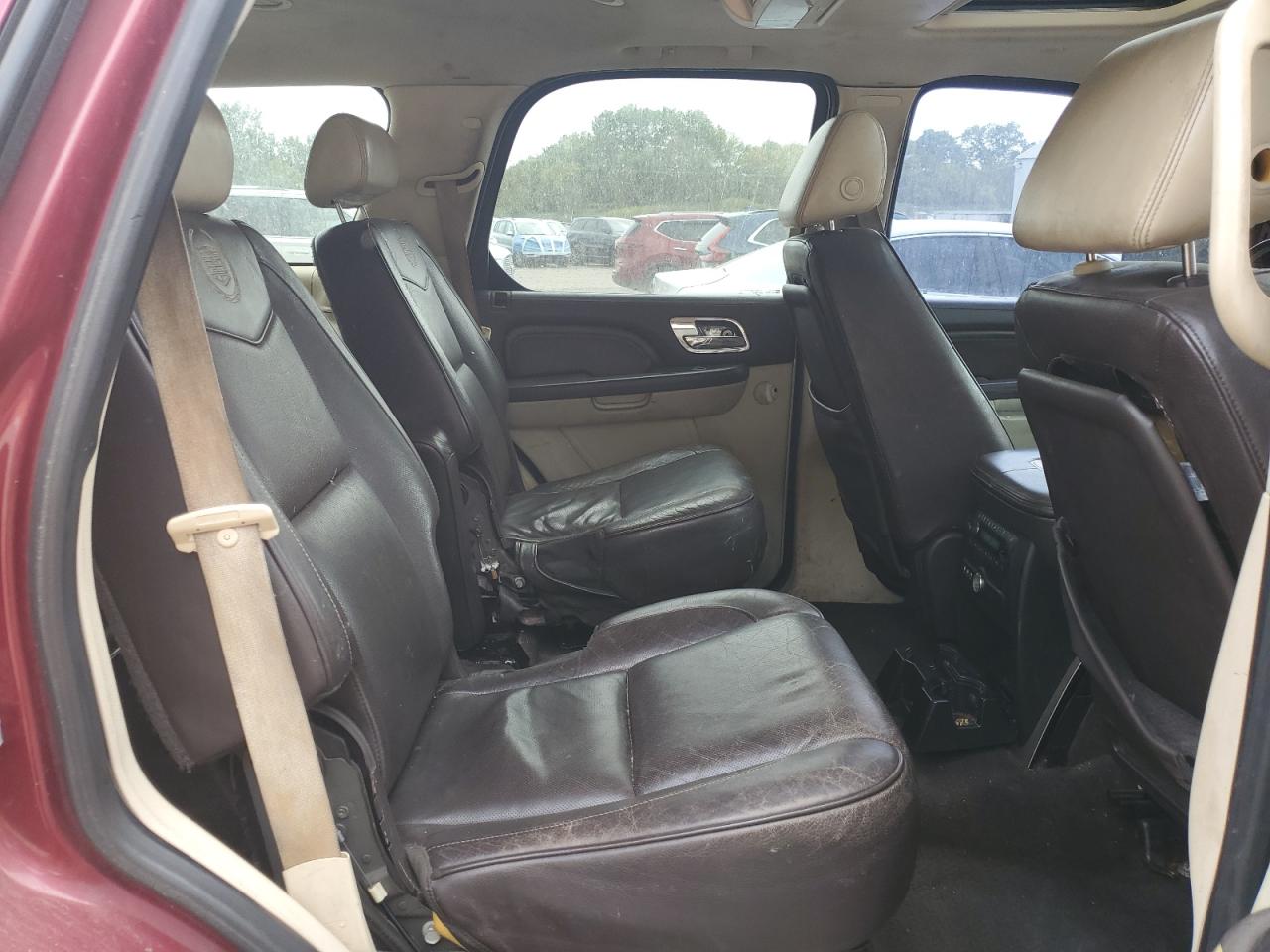 2008 Cadillac Escalade Luxury VIN: 1GYFK63828R194041 Lot: 82048995