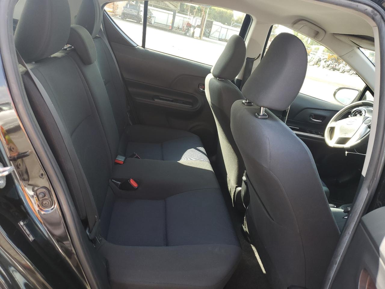 2016 Toyota Prius C VIN: JTDKDTB30G1120942 Lot: 84733835