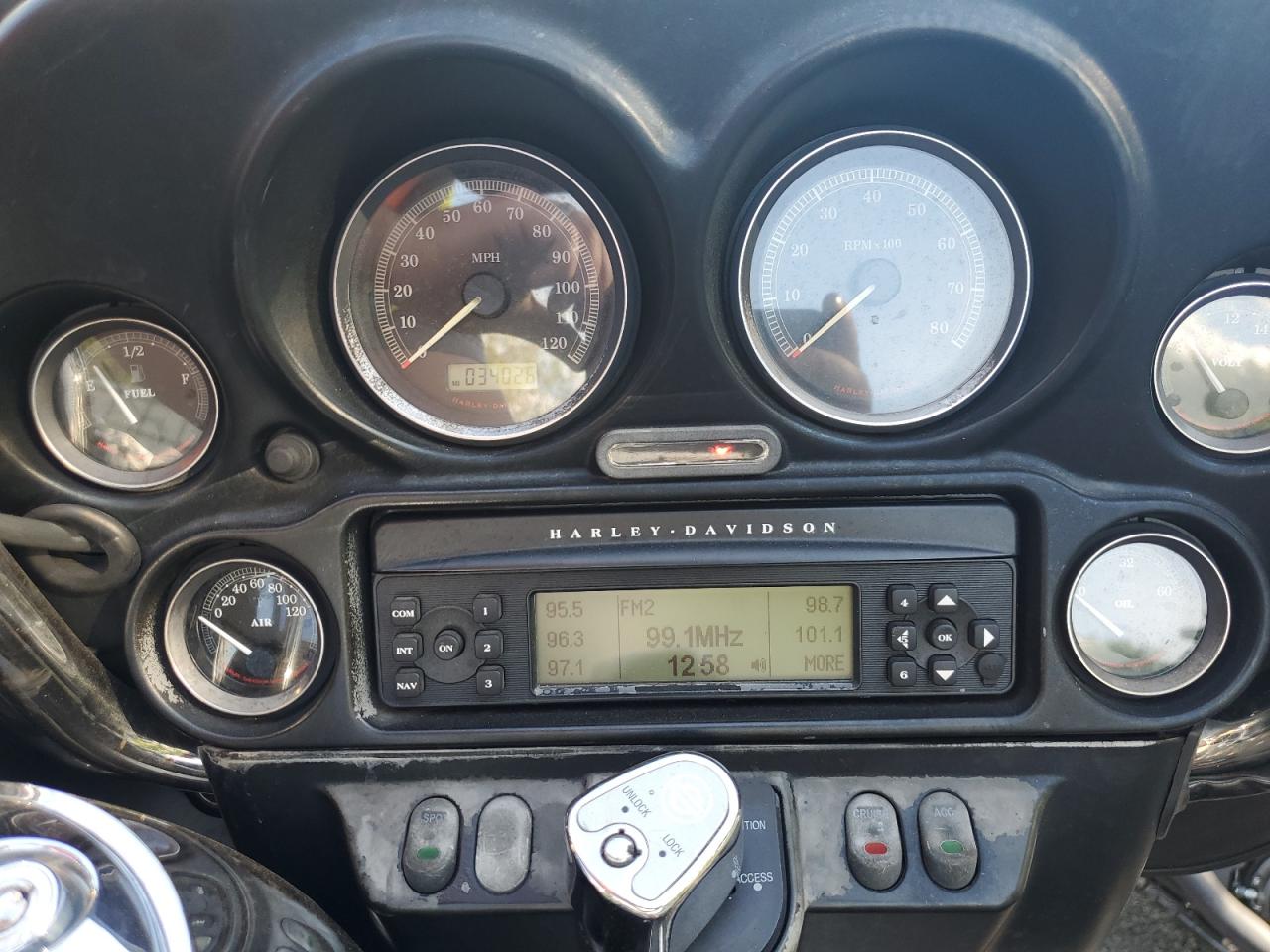 2009 Harley-Davidson Flhtc VIN: 1HD1FF4189Y692322 Lot: 80696065