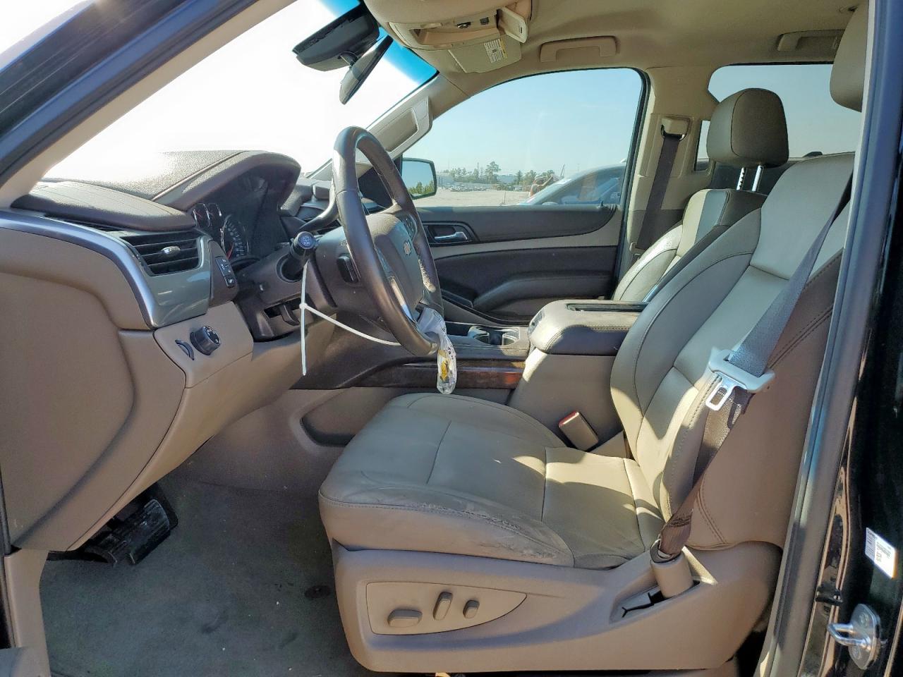 2017 Chevrolet Tahoe C1500 Lt VIN: 1GNSCBKC2HR124062 Lot: 81521885