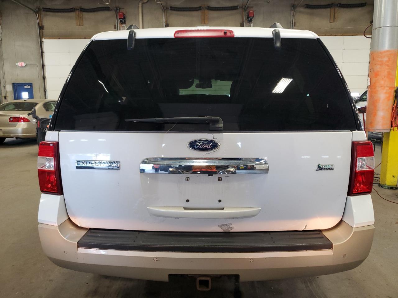 2011 Ford Expedition Xlt VIN: 1FMJU1J51BEF46574 Lot: 81938495