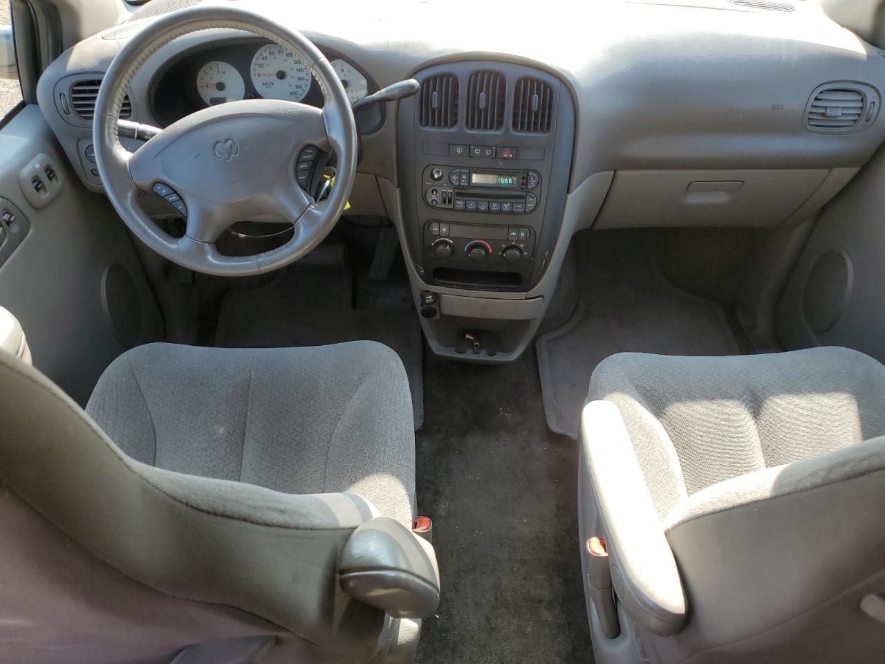 2003 Dodge Caravan Se VIN: 1D4GP25R83B324385 Lot: 70917775