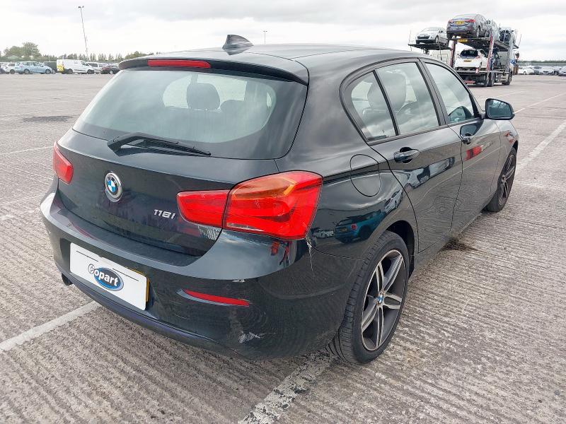 2016 BMW 118I SPORT 