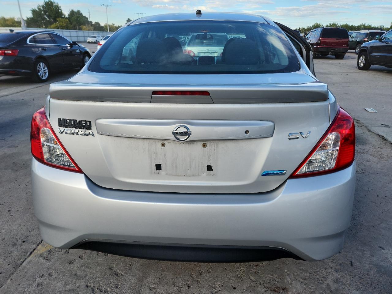 2016 Nissan Versa S VIN: 3N1CN7AP3GL871641 Lot: 84905985