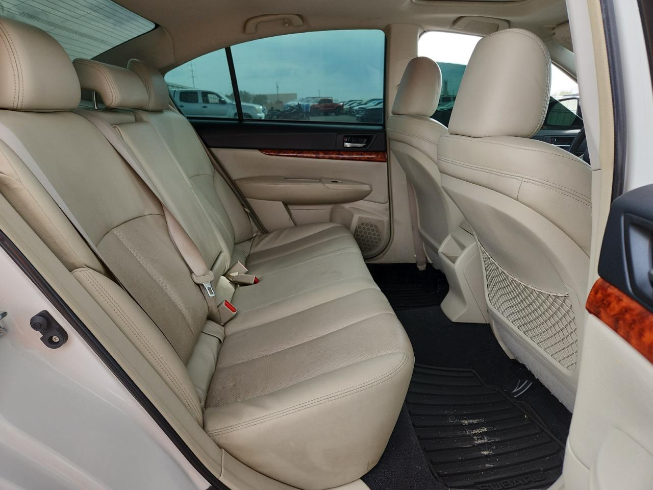 2011 Subaru Legacy 2.5I Limited VIN: 4S3BMBK64B3234735 Lot: 69878585