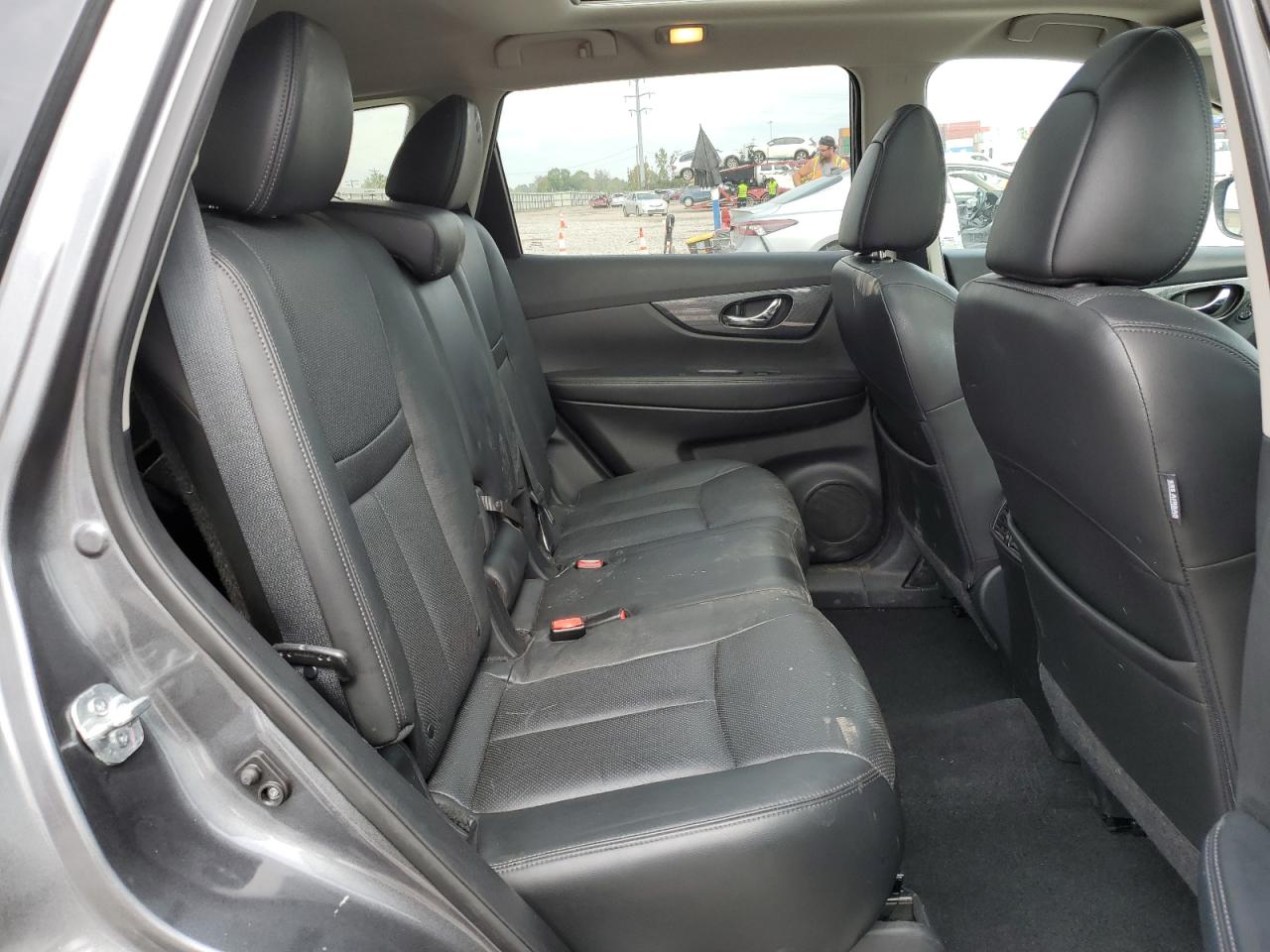 2015 Nissan Rogue S VIN: 5N1AT2MT5FC811484 Lot: 83758925