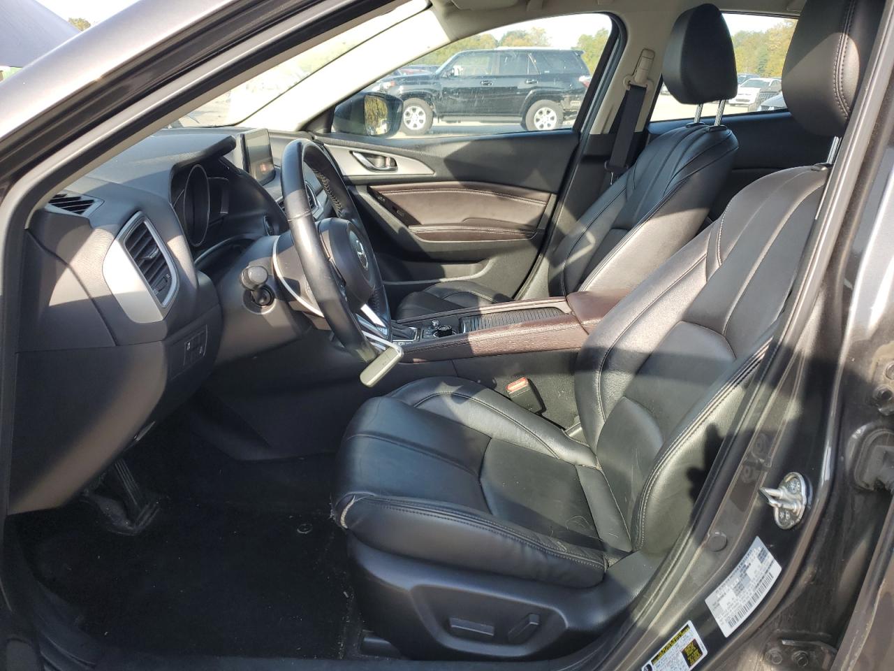 2018 Mazda 3 Touring VIN: 3MZBN1V37JM162559 Lot: 71997855