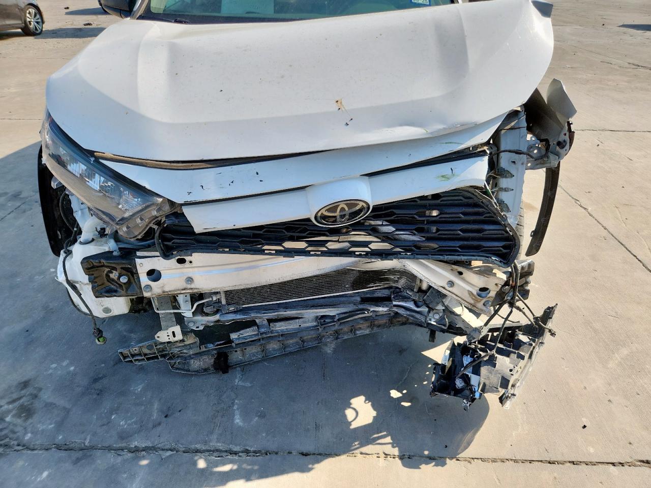 2020 Toyota Rav4 Le VIN: 2T3H1RFV6LW098782 Lot: 81490365